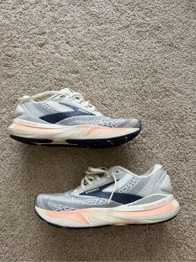 Brooks Adrenaline GTS